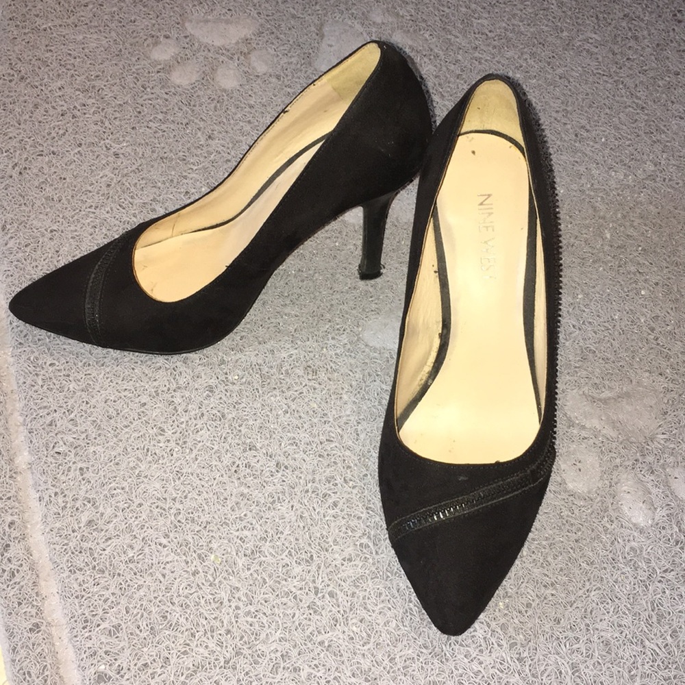 Nine West classic black pumps - size 5,5 (fits 6)